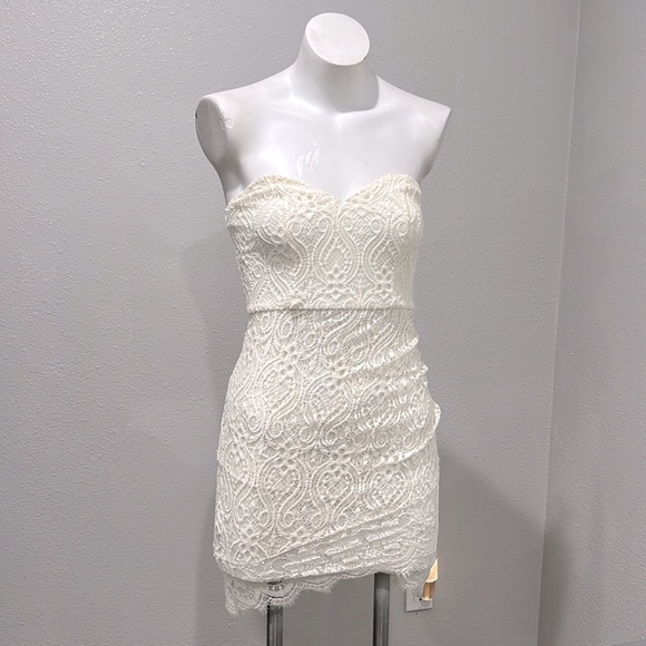 Windsor Dresses & Skirts - Lace Dress